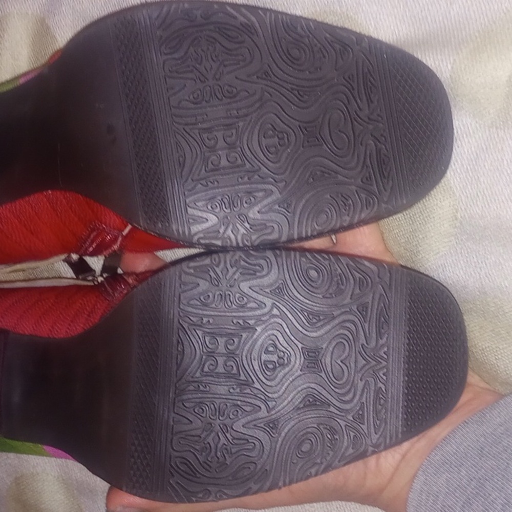 Fun Western Leather Booties - Picture 8 of 8